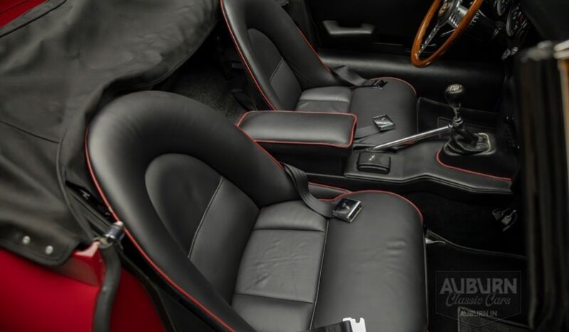 
								1970 Jaguar XKE Series II full									