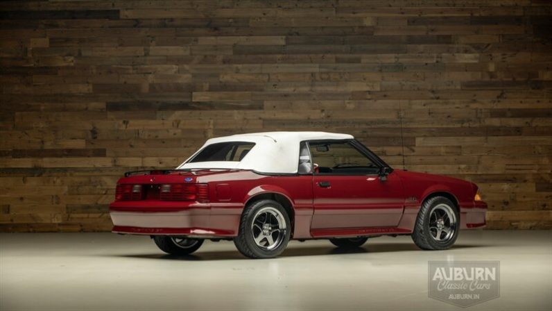 
								1989 Ford Mustang full									