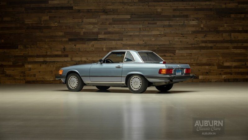 
								1986 Mercedes-Benz Roadster 560SL full									