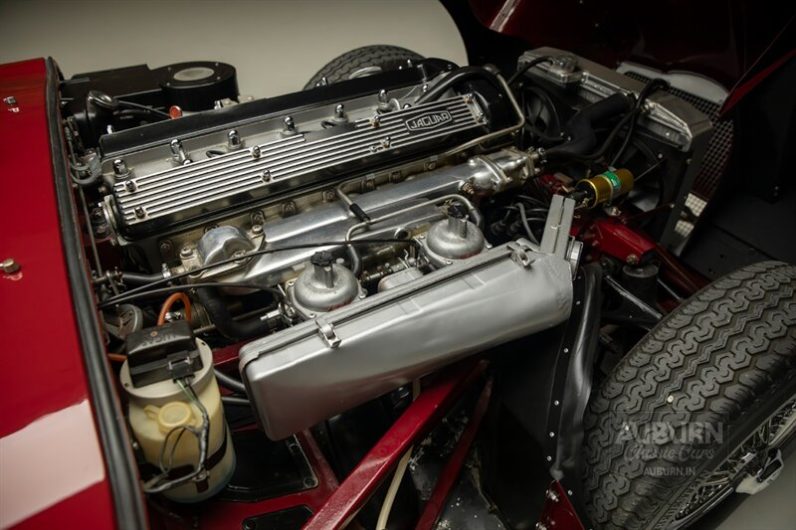 
								1970 Jaguar XKE Series II full									