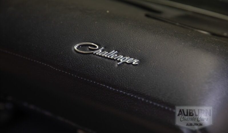 
								1970 Dodge Challenger T/A full									