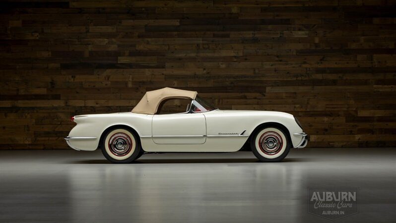
								1954 Chevrolet Corvette full									