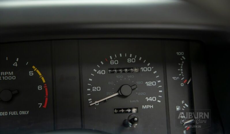 
								1989 Ford Mustang full									