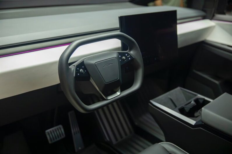 2024 Tesla Cybertruck