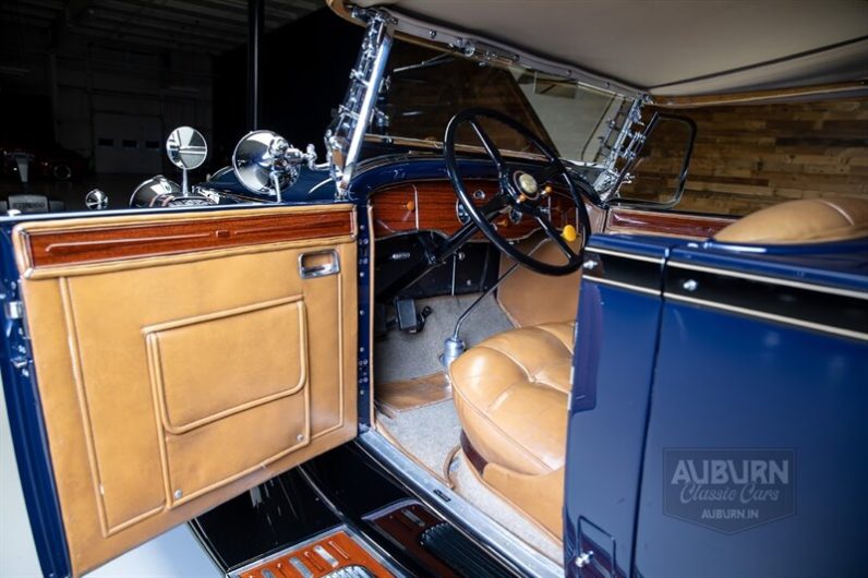 1930 Packard 745 Deluxe Eight