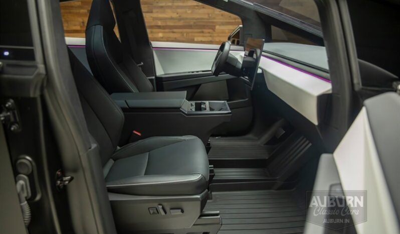 
								2024 Tesla Cybertruck Foundation Series full									